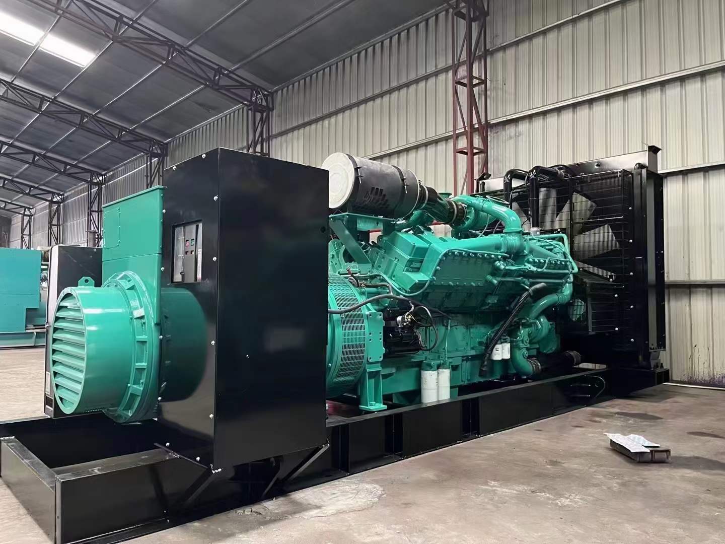 南江如何降低 800kW 柴油发电机输出电流的波动？