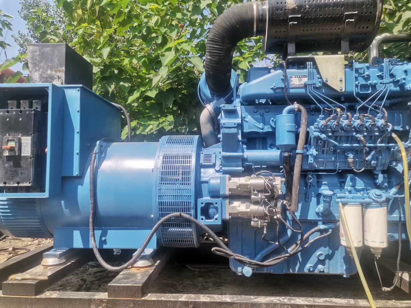 南江详细说明降低 800kW 柴油发电机输出电流波动的方法